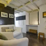 New! Lovely Duplex In The Heart Of Alfama Διαμέρισμα Lisboa