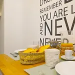 New! Lovely Duplex In The Heart Of Alfama Διαμέρισμα *