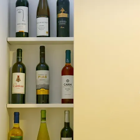 아파트 New! Lovely Duplex In The Heart Of Alfama *