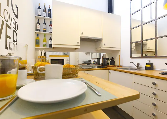 New! Lovely Duplex In The Heart Of Alfama شقة *