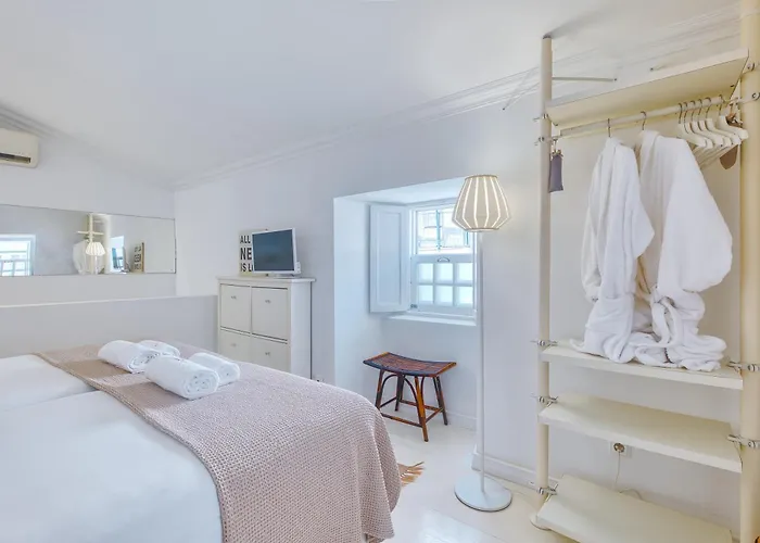 New! Lovely Duplex In The Heart Of Alfama * Lisboa