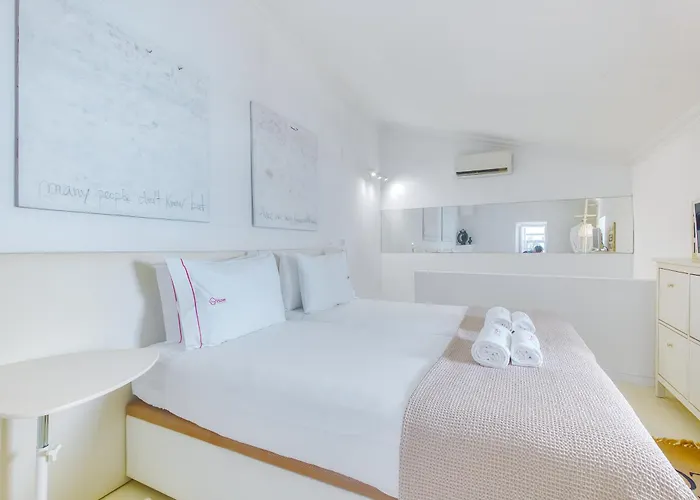 New! Lovely Duplex In The Heart Of Alfama *