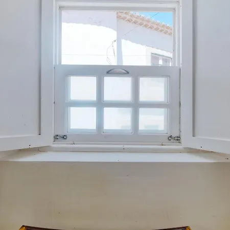 New! Lovely Duplex In The Heart Of Alfama * Lisbona