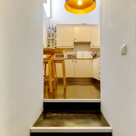 Appartamento New! Lovely Duplex In The Heart Of Alfama Lisbona
